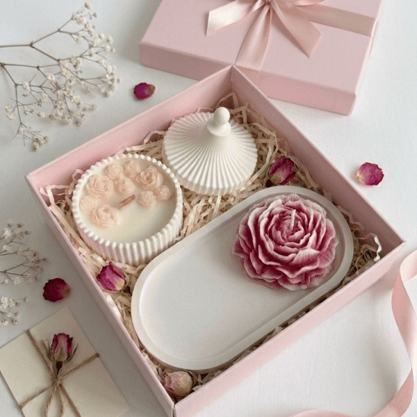 Peony Candle & Tray Gift Set